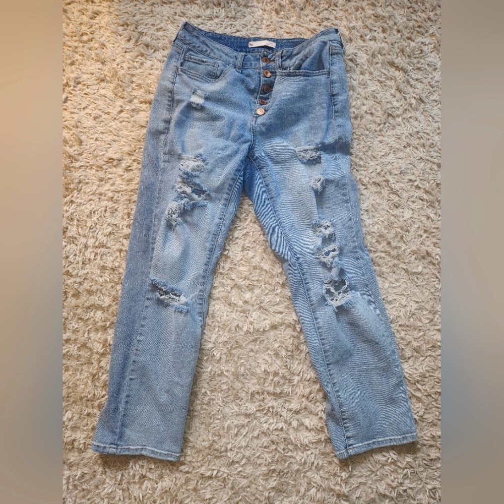 SO Ripped Jeans